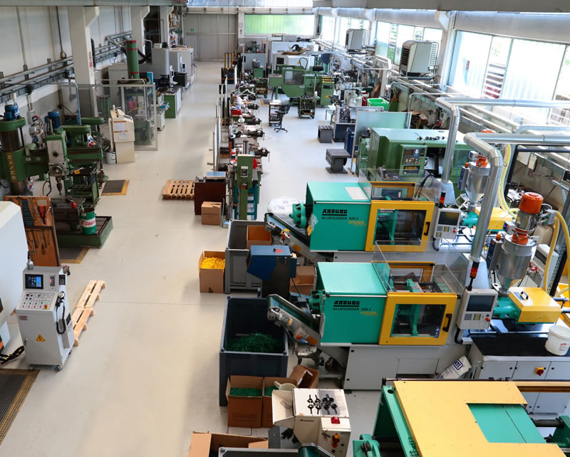 Herstellung von Formen <br />für Kunstoff <br />und Gummimaterial